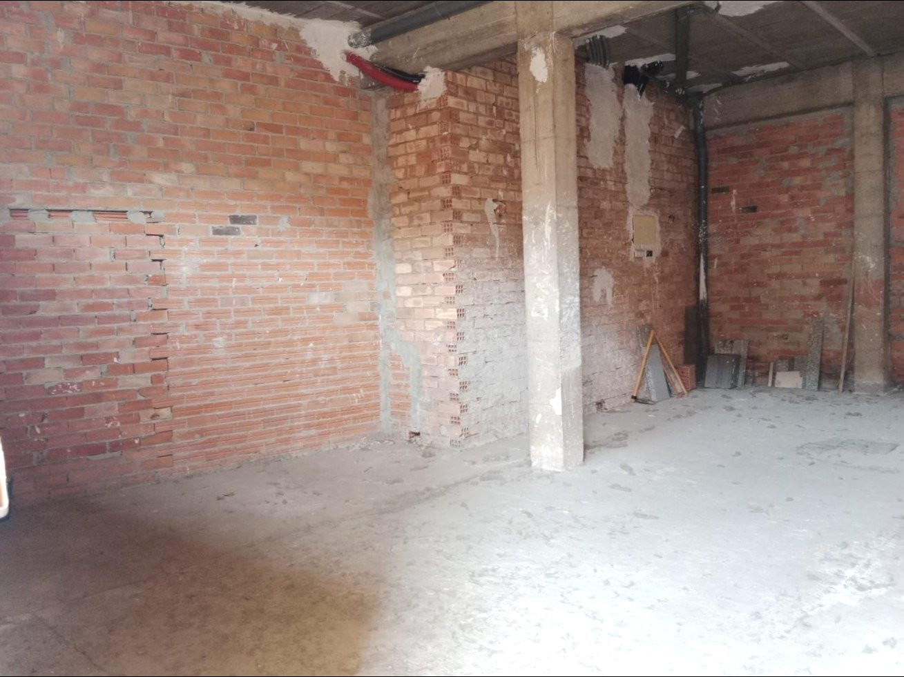 Se vende Local Ubicado en Las Medranas, Calahorra - foto 5