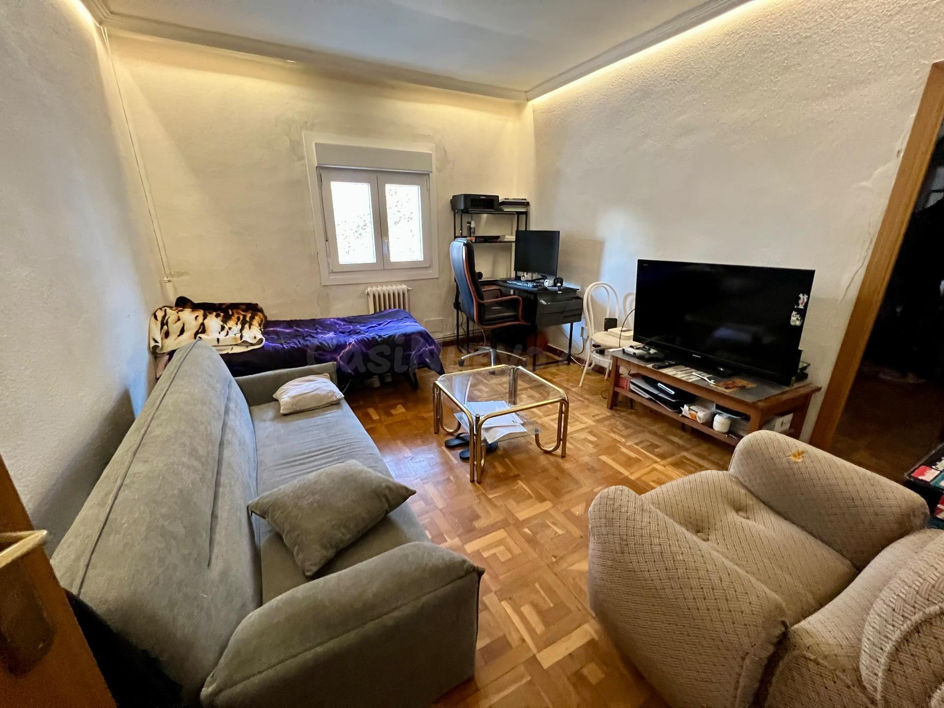 Piso en venta con cocina y baño reformados en la Chantrea