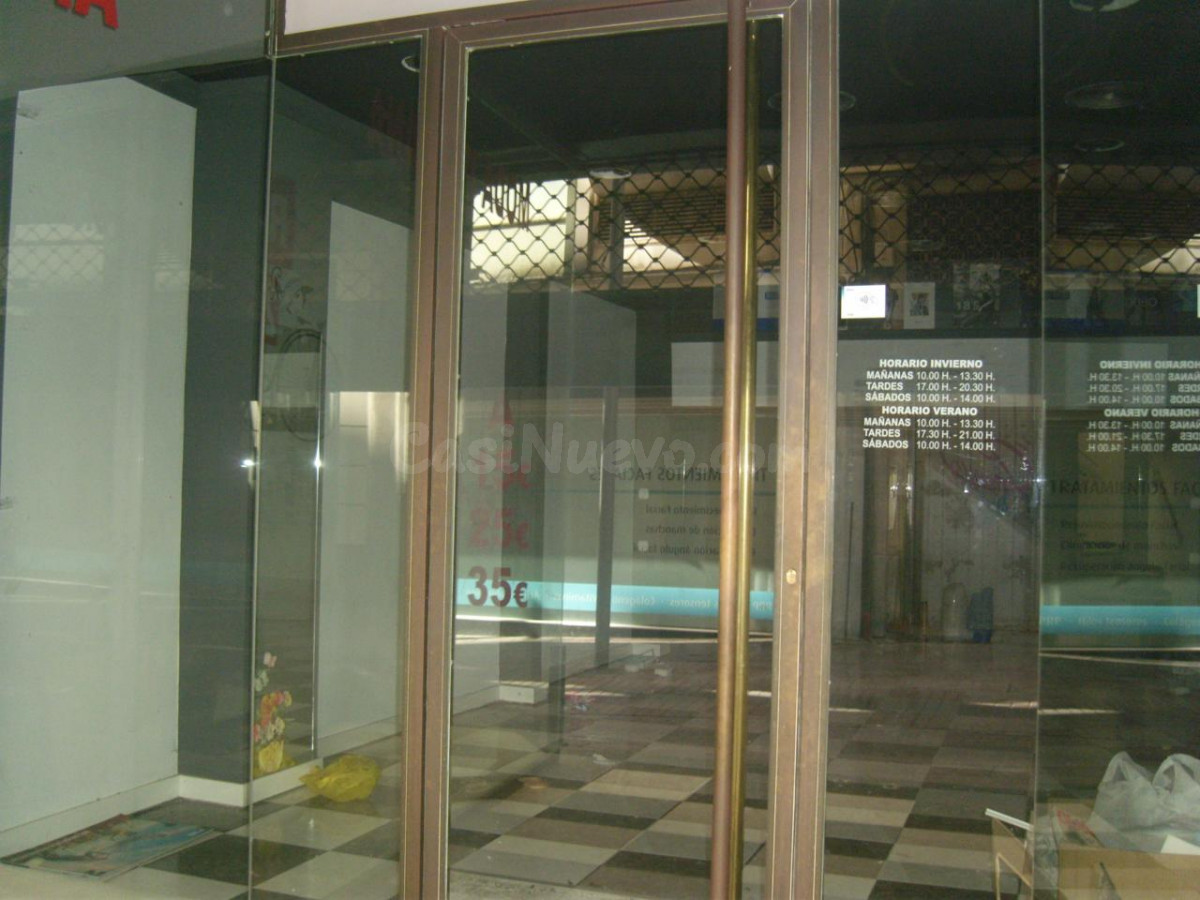 LOCAL COMERCIAL