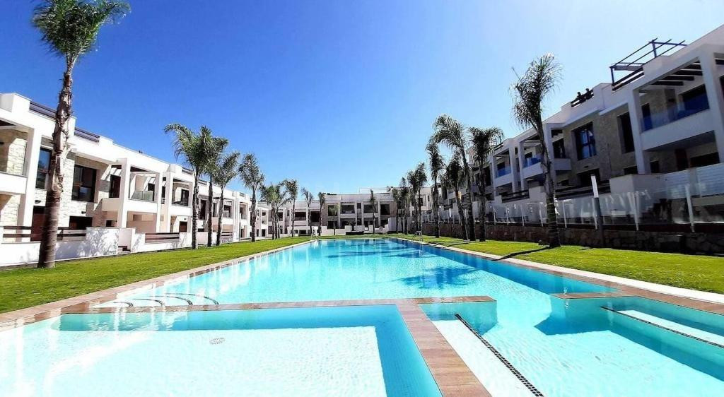 FANTASTICO APARTAMENTO EN PLANTA BAJA EN EL MIRADOR DE AMAY (LOS BALCONES)