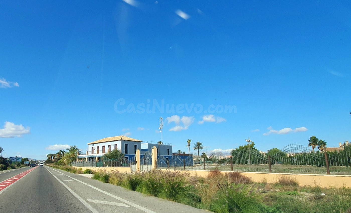 CHALET A LA VENTA EN ELCHE