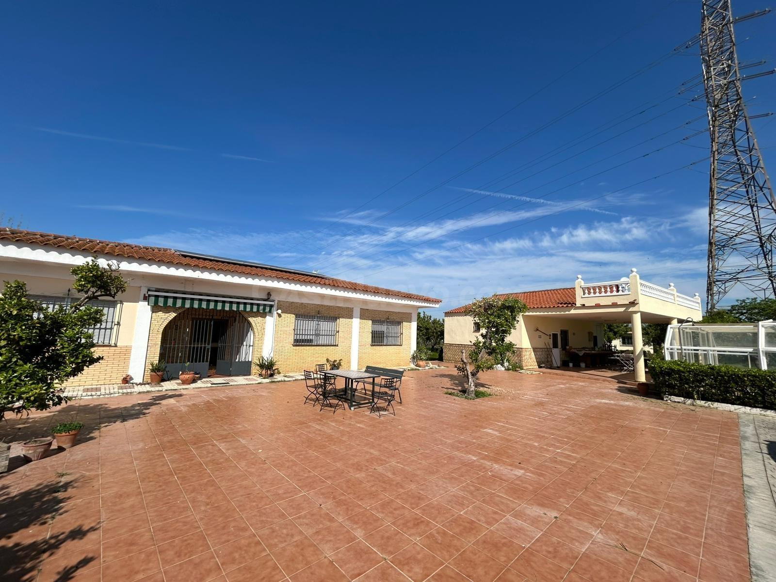 Casa 4 habitaciones 466m² en venta - Carretera de Sevilla a Utrera