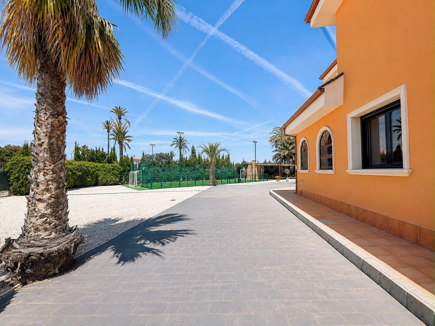 VILLA SAN JAIME EN ALQUILER - foto 5