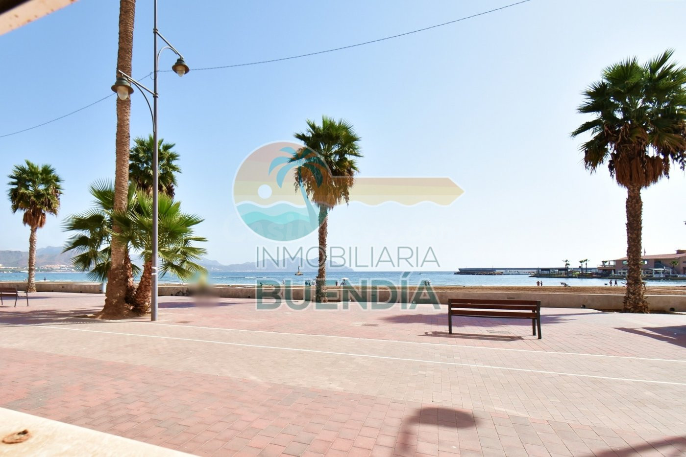 LOCAL COMERCIAL EN PRIMERA LÍNEA DEL PASEO MARÍTIMO DE PUERTO DE MAZARRÓN