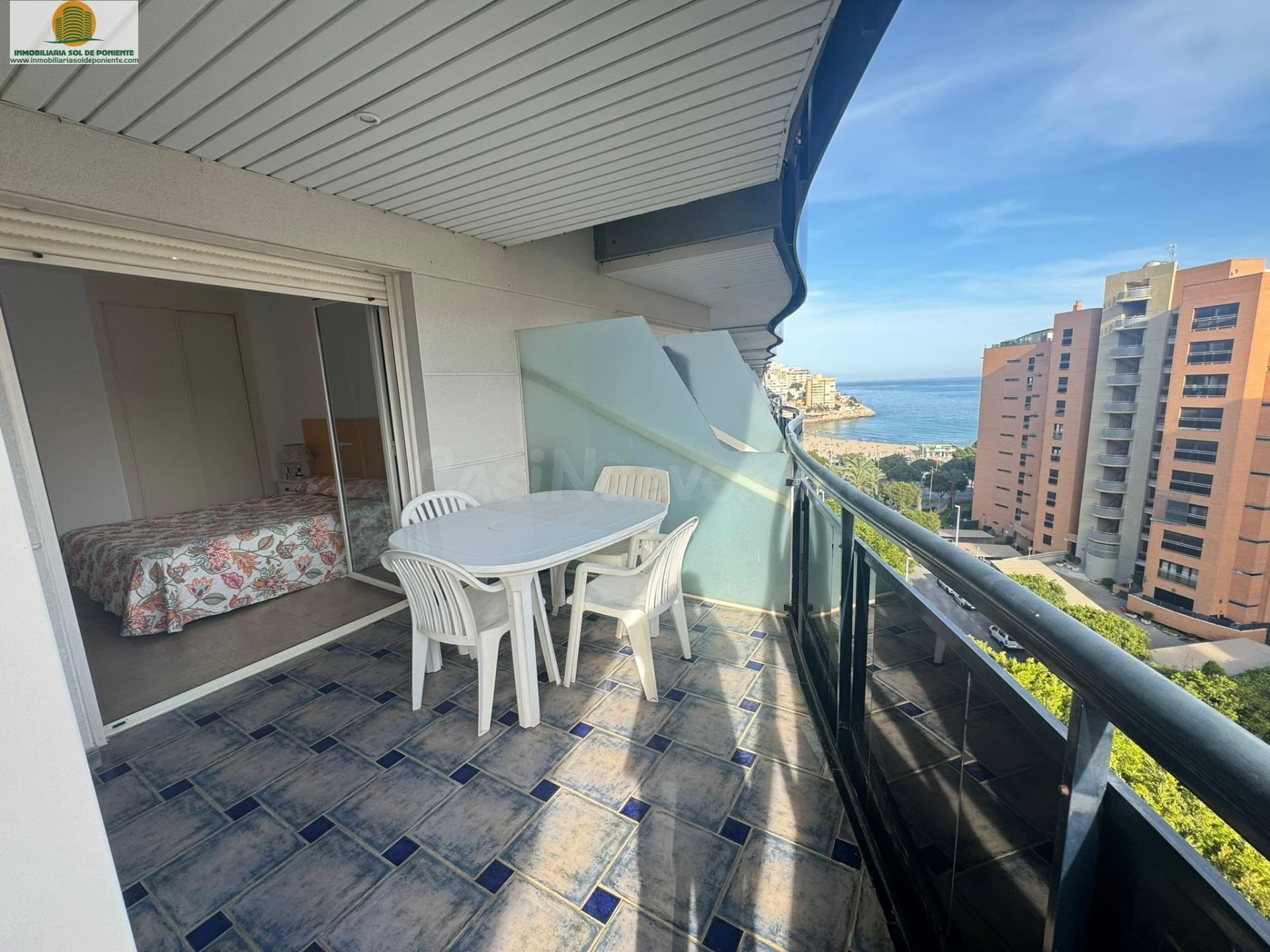 Puro lujo en primera linea de cala Villajoyosa. 2 habitaciones 2 baños con garaje.