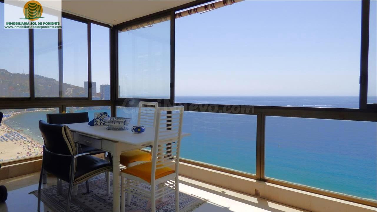 Piso en Primera linea Benidorm planta alta con vistas de escándalo.