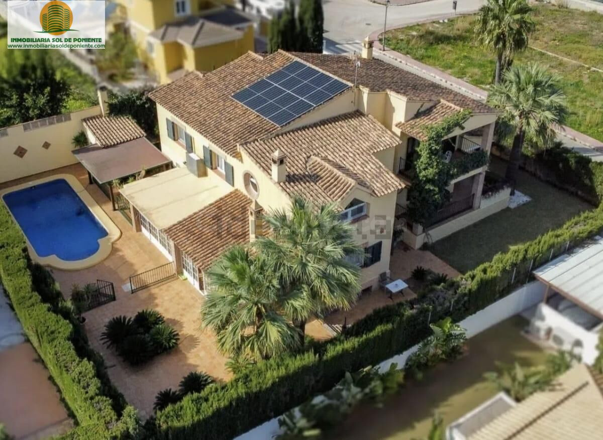 Villa de Lujo en Dénia