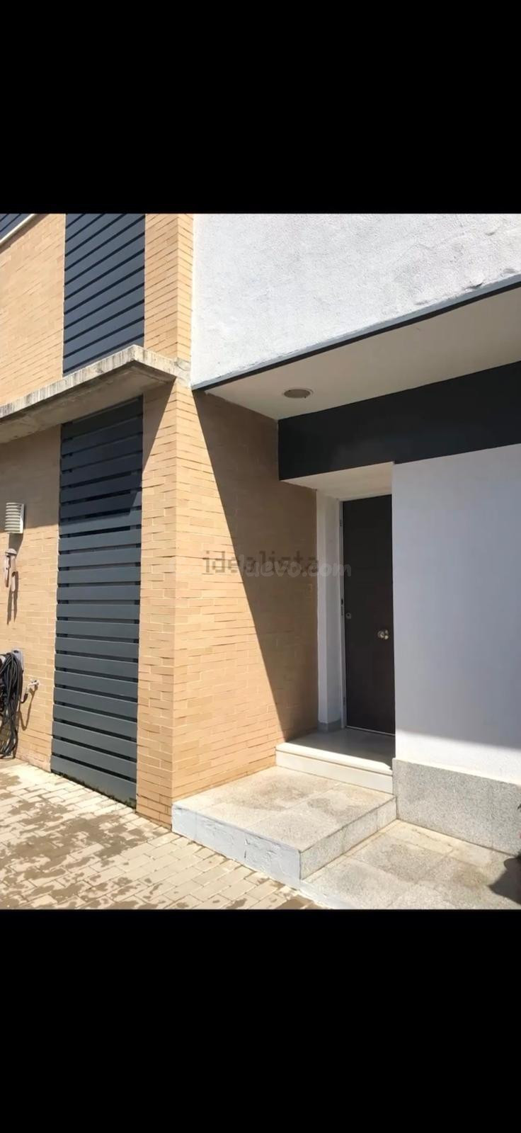 Pareado 4 habitaciones 168m² en venta - Zona Colegio Europa