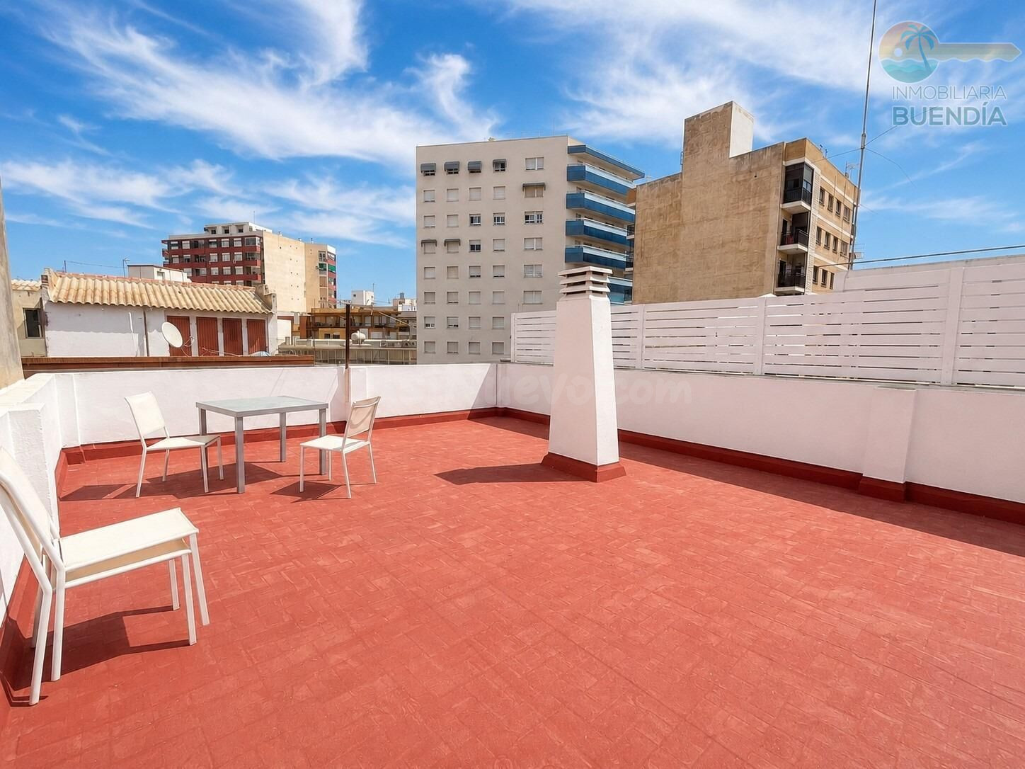 APARTAMENTO CON LICENCIA TURISTICA EN PUERTO DE MAZARRÓN