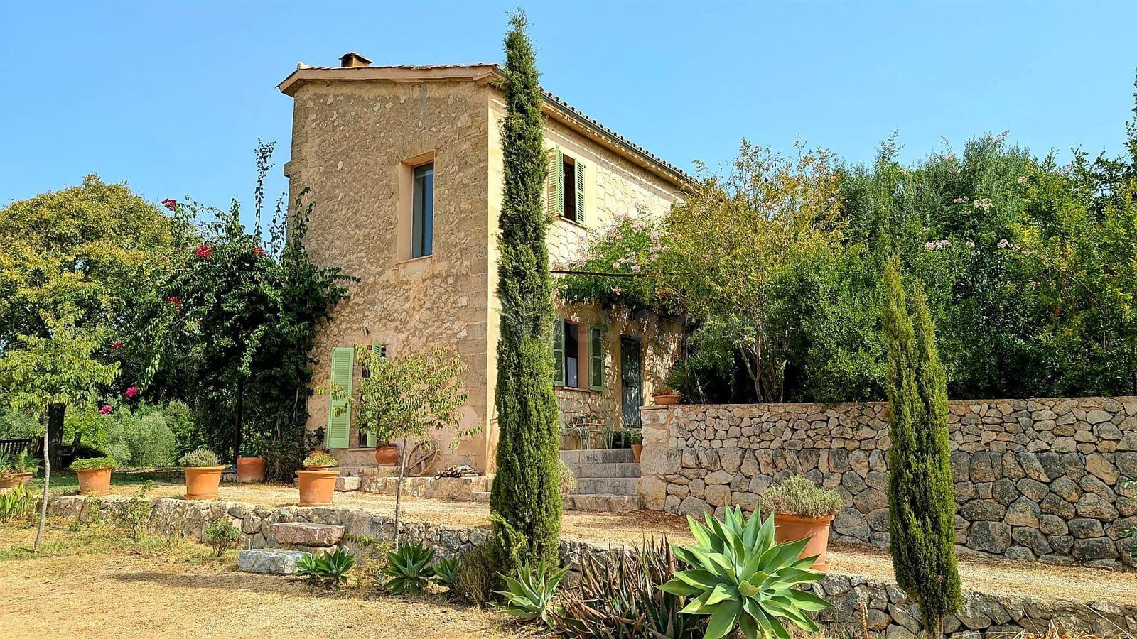 CASA CON CARACTER EN ESTABLIMENTS