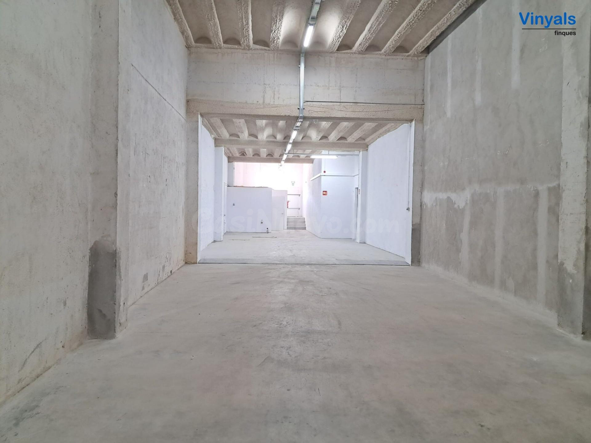 Con instalación y oficinas!