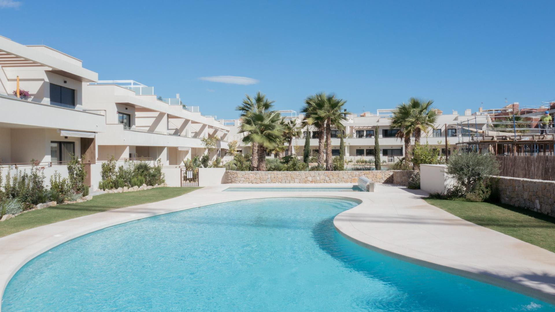 Bungalow alto con solarium 300m de la playa en Torrevieja (La Veleta)