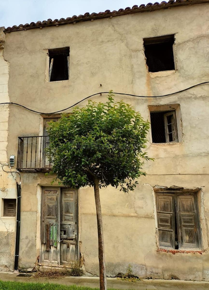 DISPONIBLE A LA VENTA CASA EN BALTANAS. PALENCIA