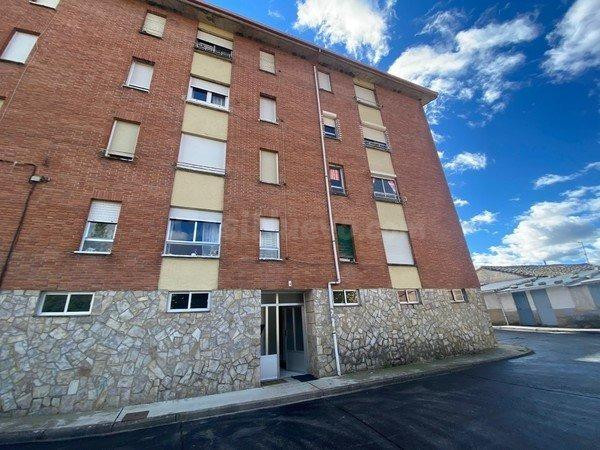 MONCASA VENDE PISO EN SANTIBAÑEZ
