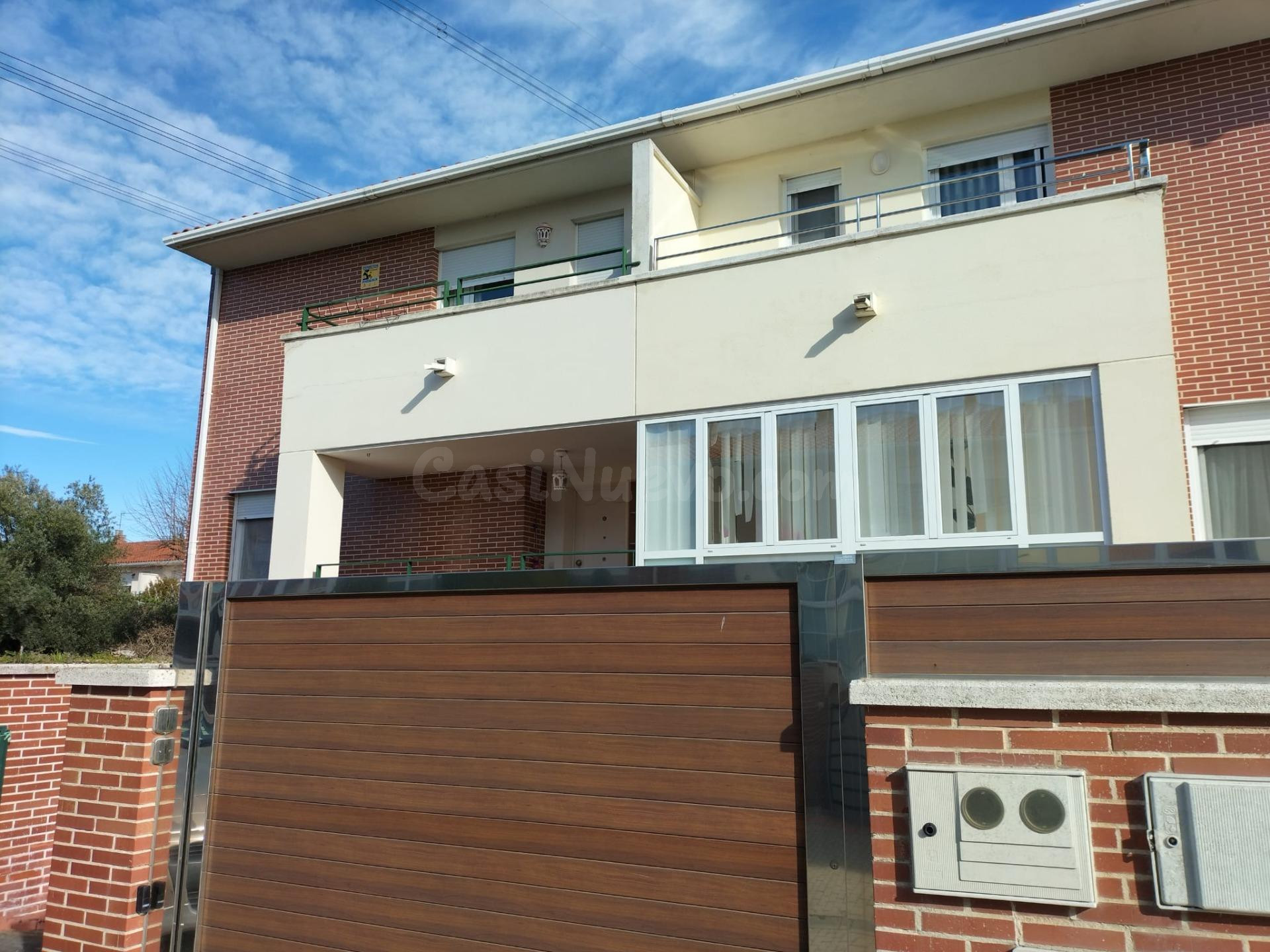 MONCASA VENDE CHALET EN VILLALOBON