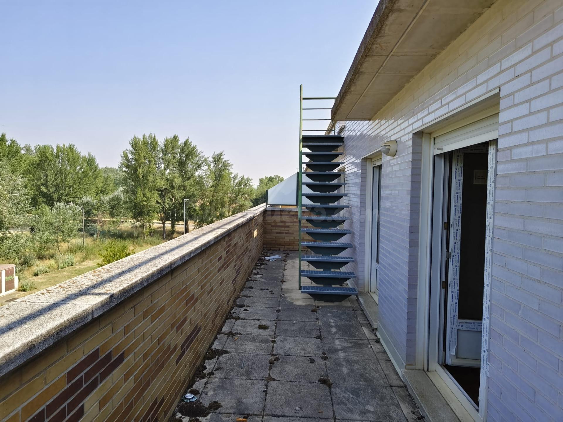 MONCASA VENDE PISO EN GRIJOTA GOLF. PALENCIA