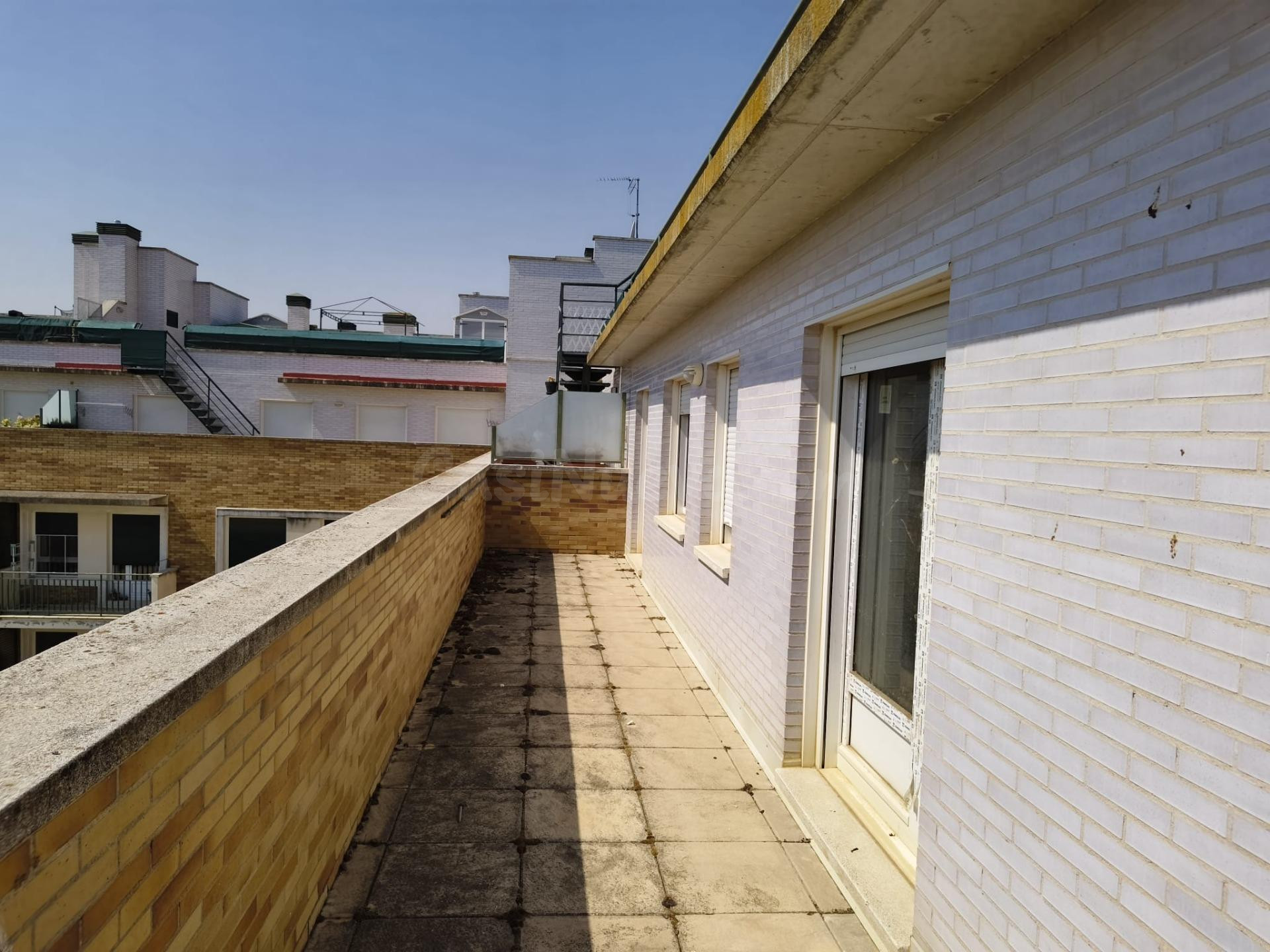 MONCASA VENDE PISO EN GRIJOTA GOLF. PALENCIA