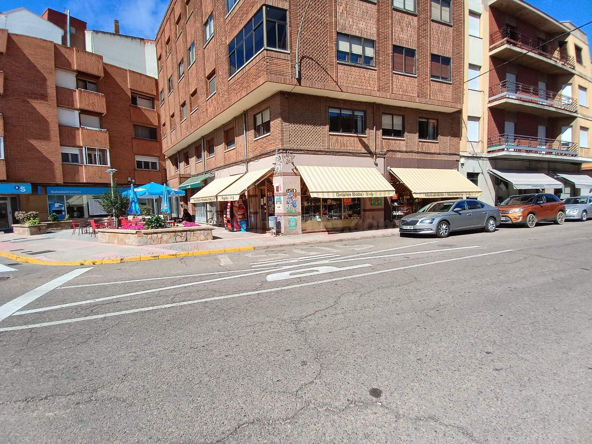 VENTA DE DOS LOCALES MAS DOS NEGOCIOS