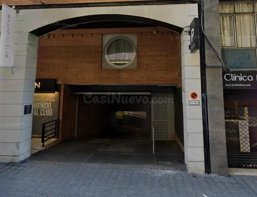 Parking en Galileu 180