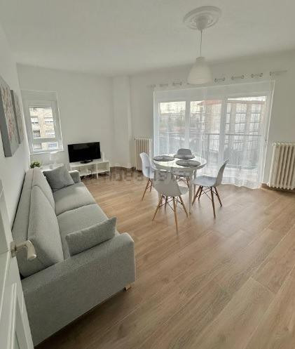 Piso 3 habitaciones 93m² en alquiler - Centro
