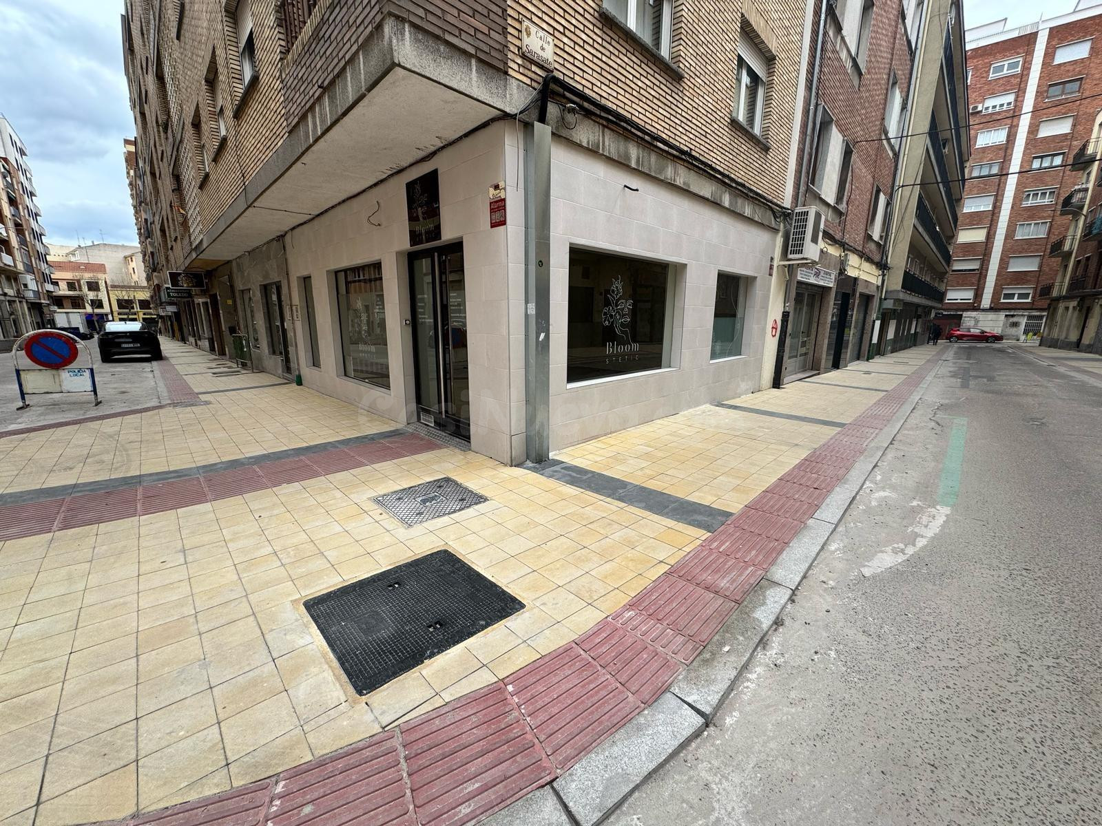 Local comercial 60m² en alquiler - Garrido Norte