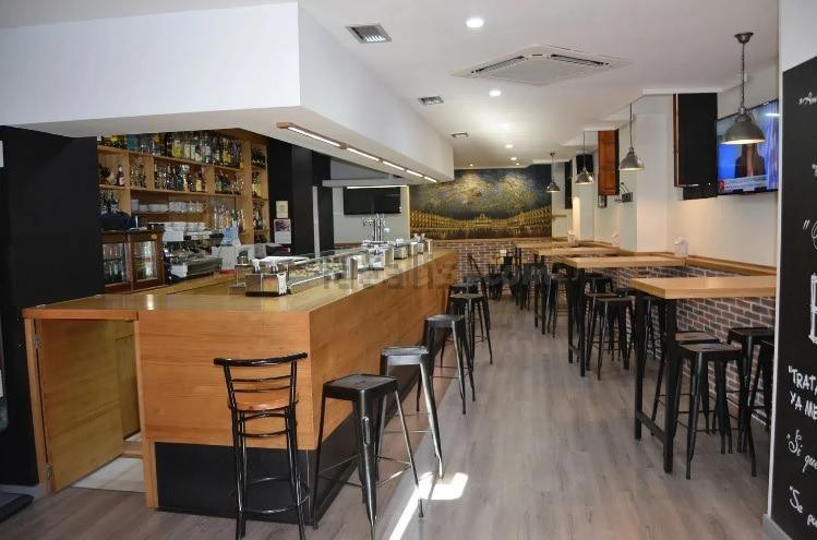 Negocio 135m² en alquiler - Centro