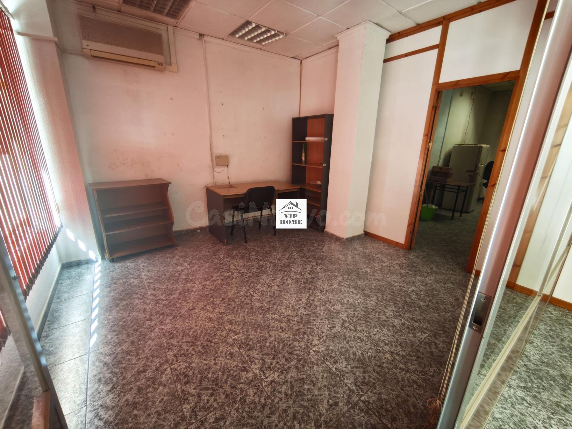 Local comercial 4 habitaciones 241m² en alquiler - Centro-Ayuntamiento-Catedral
