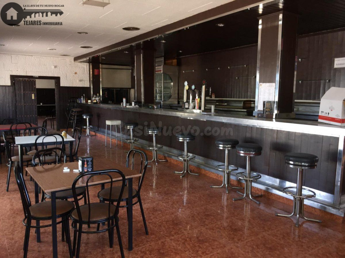 INMOBILIARIA TEJARES VENDE/TRASPASA NEGOCIO