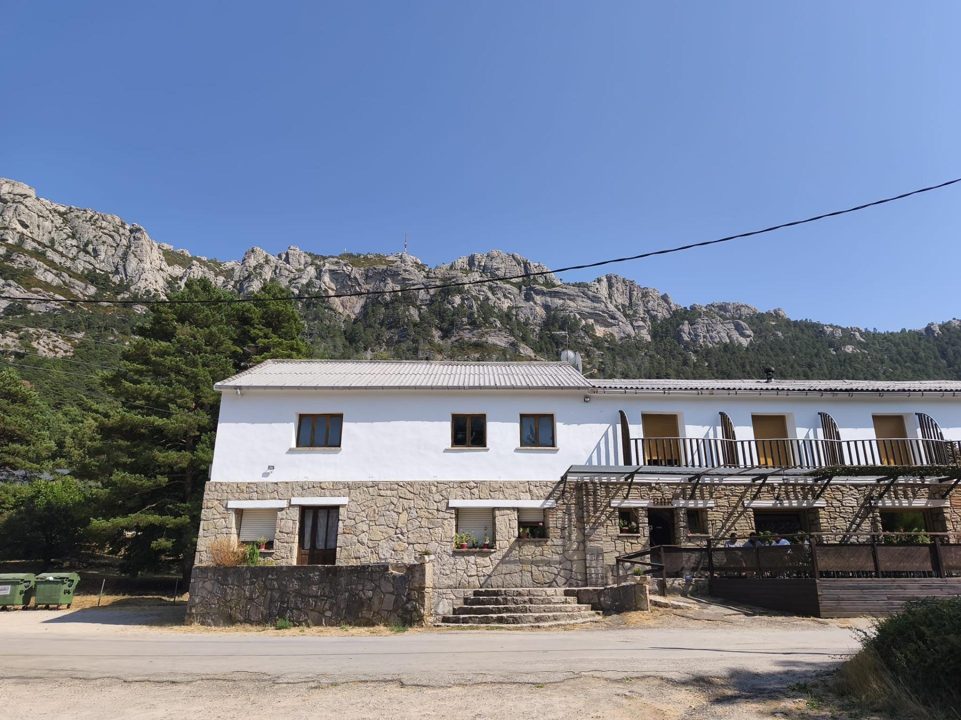 Bar-restaurante con equipamiento hotelero en pleno Parc Natural dels Ports de Tortosa-Beseit