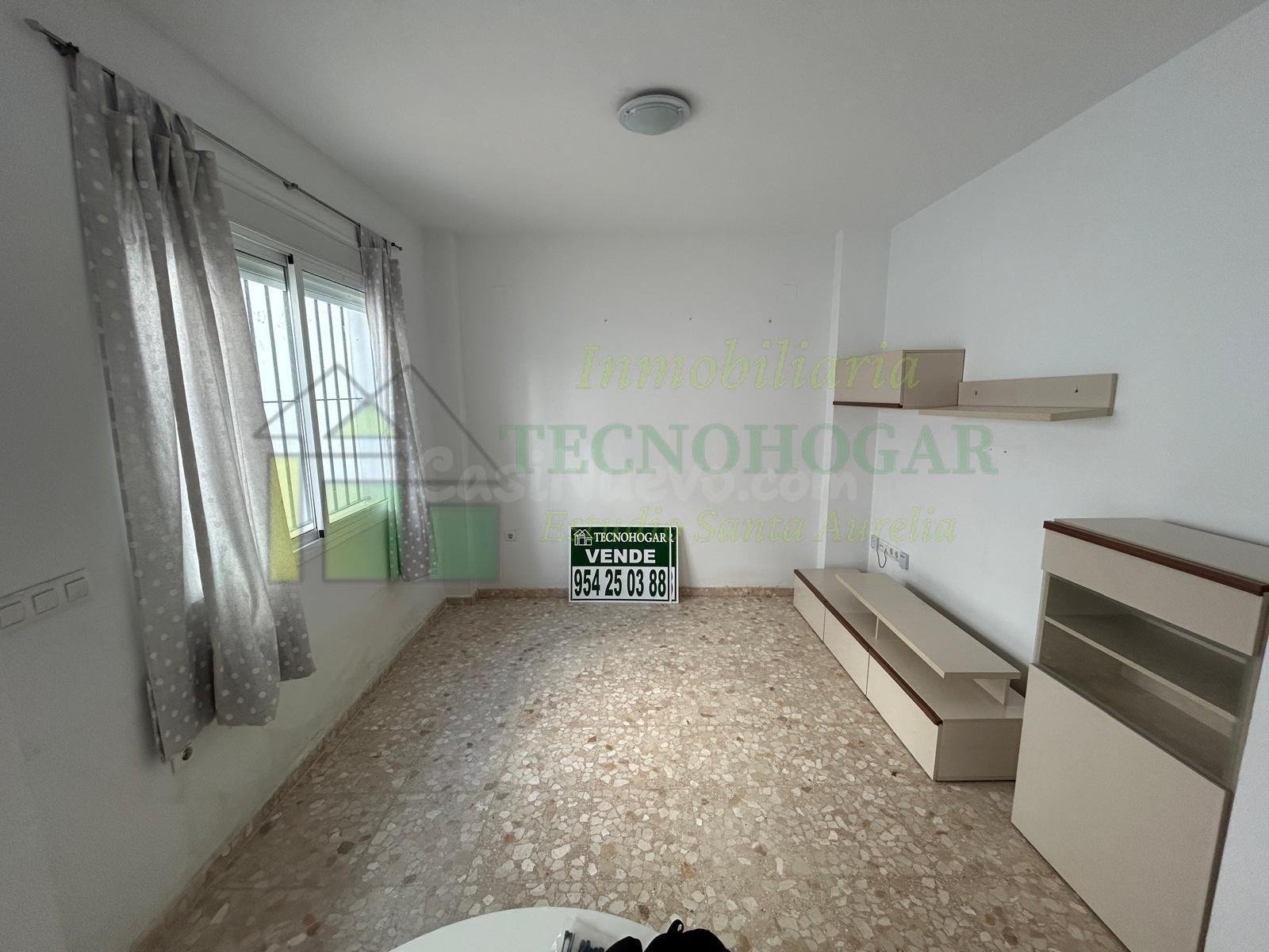 Casa adosada en venta en El Coronil – Amplia vivienda de 3 p - foto 4