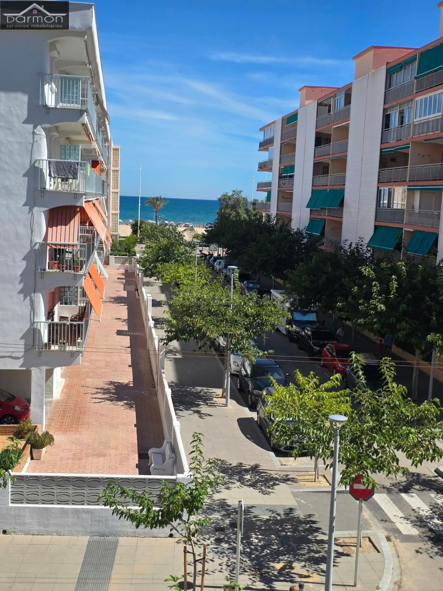 Espectacular apartamento semireformado en Playa de Gandia a solo 100m del mar