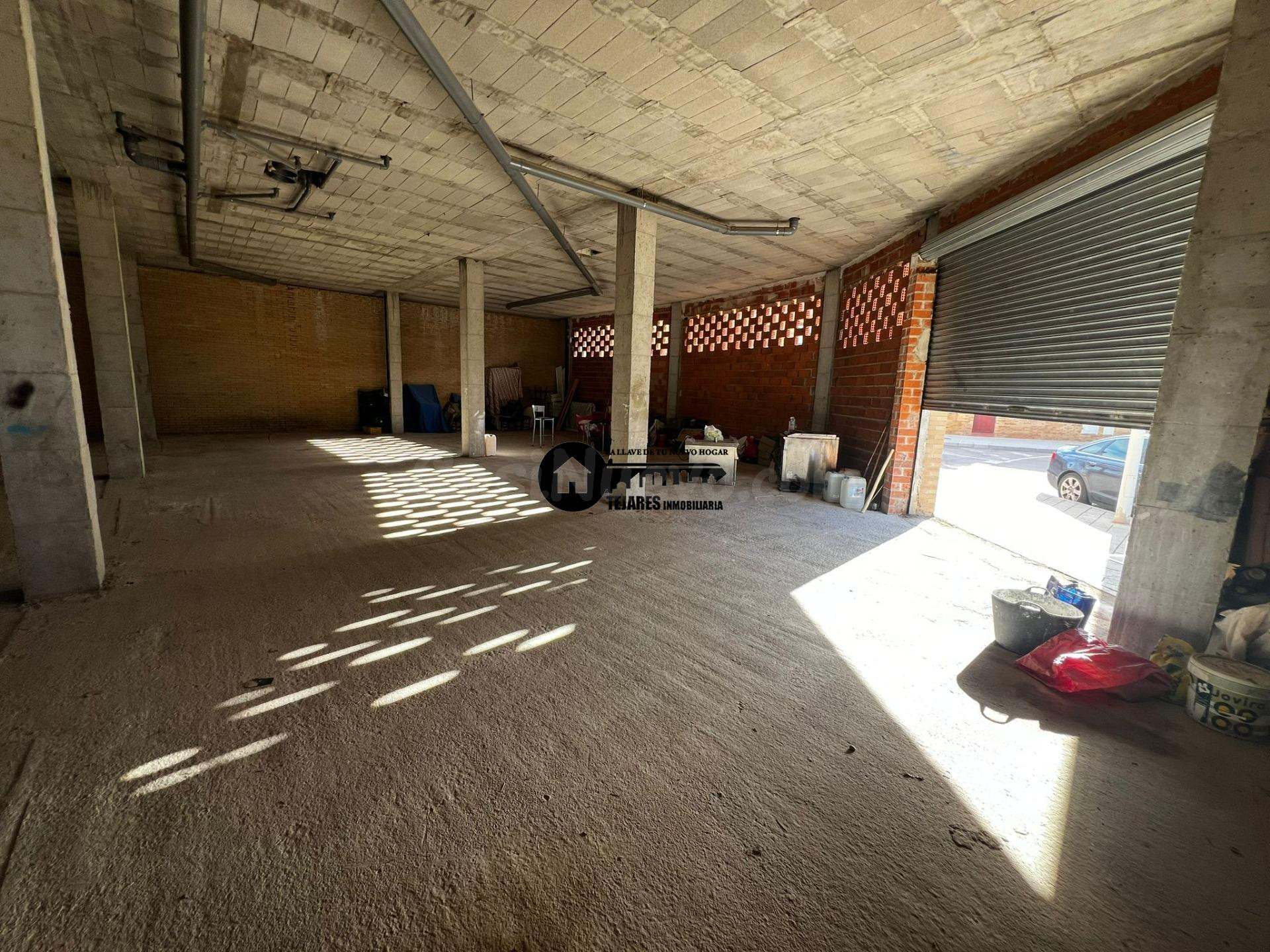 INMOBILIARIA TEJARES VENDE LOCAL ZONA MEDICINA