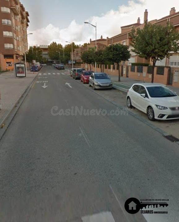 INMOBILIARIA TEJARES VENDE PLAZA DE GARAJE ZONA LLANOS DEL ÁGUILA