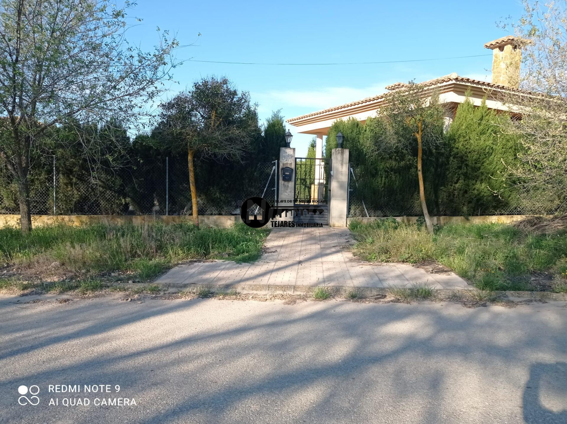 INMOBILIARIA TEJARES VENDE CASA-CHALET EN LAS ANORIAS