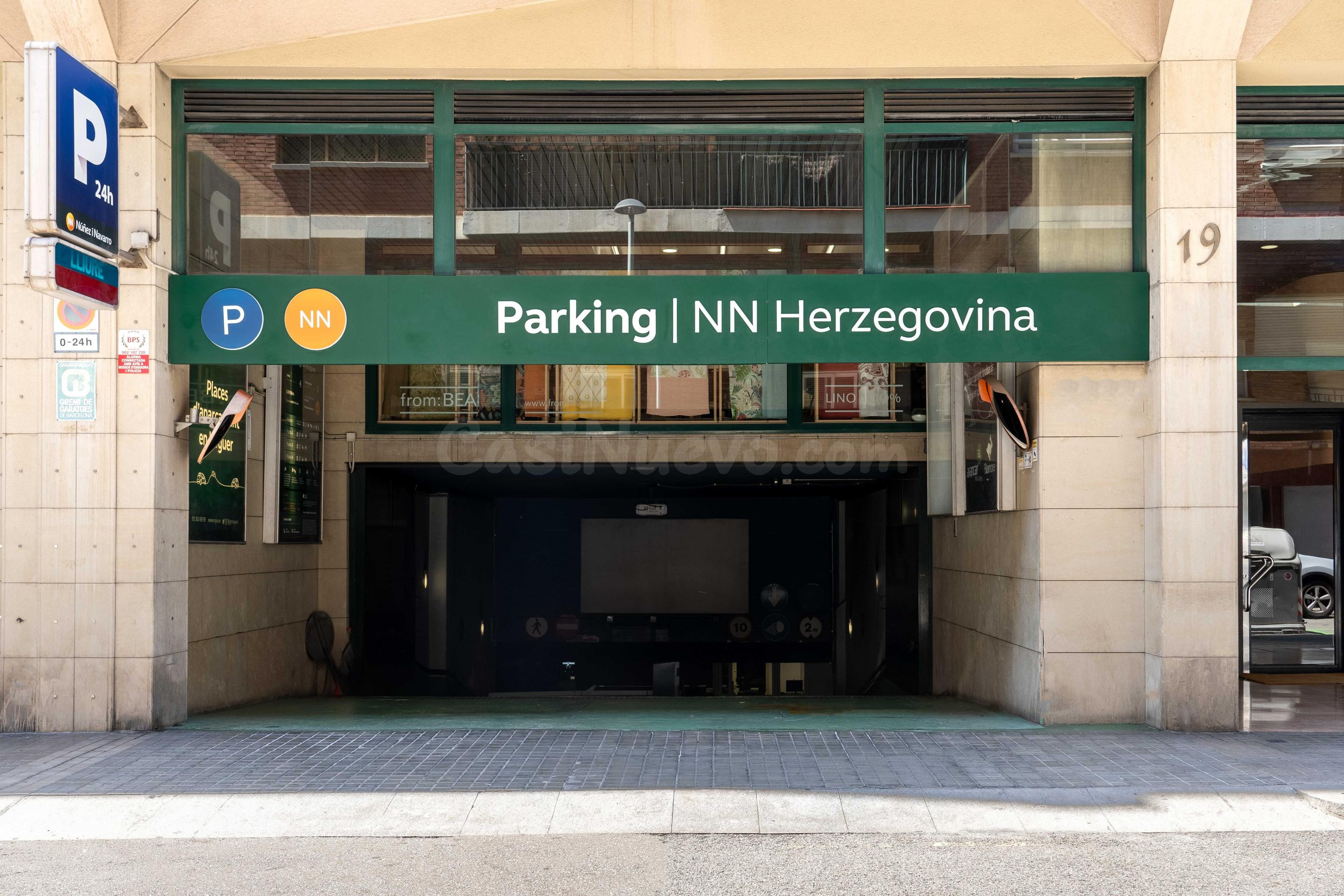 Parking 9m² en alquiler - Barcelona