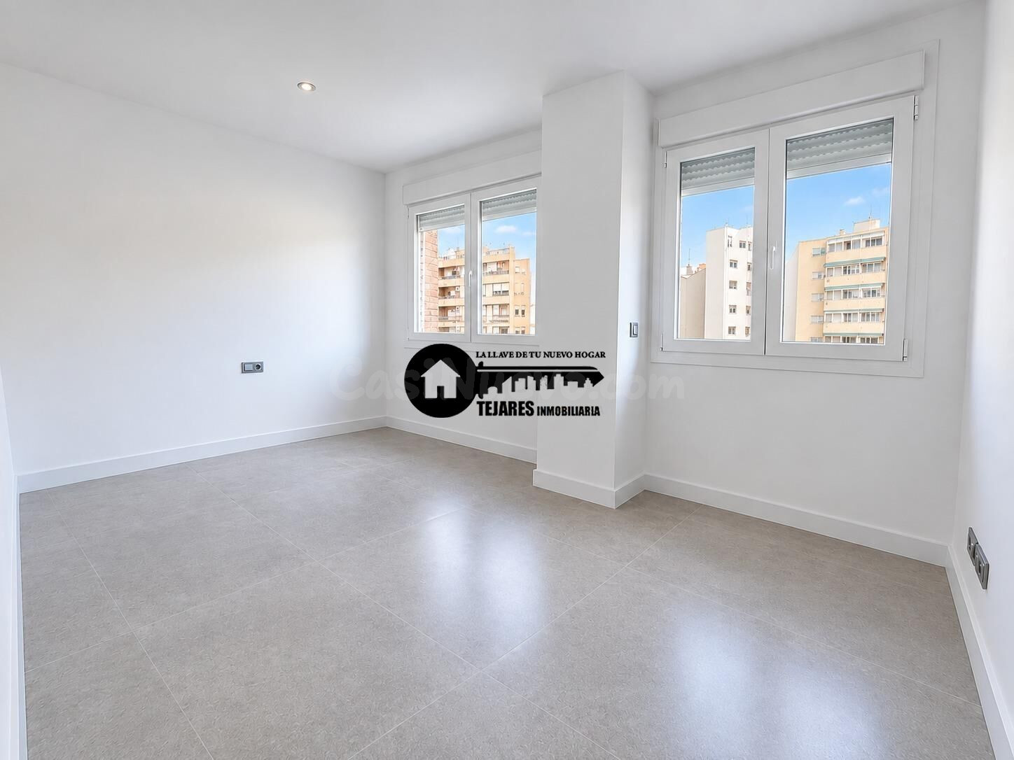 SE VENDEN 2 VIVIENDAS DE ALTO nivel EN AVENIDA ESPAÑA