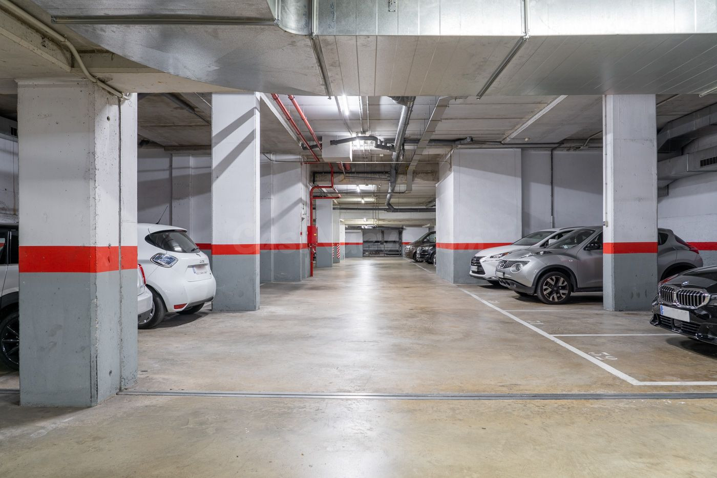 Parking de moto 8m² en alquiler - Collblanc