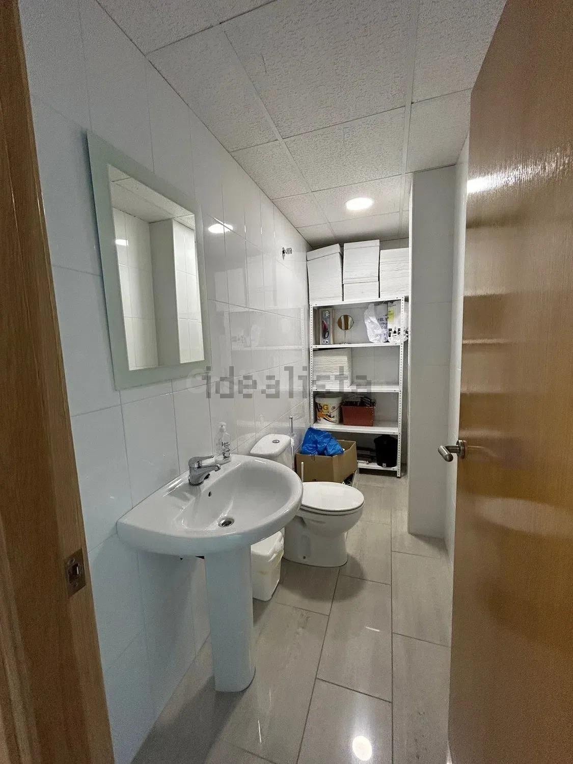 SE VENDE LOCAL COMERCIAL EN PILAR DE LA HORADADA