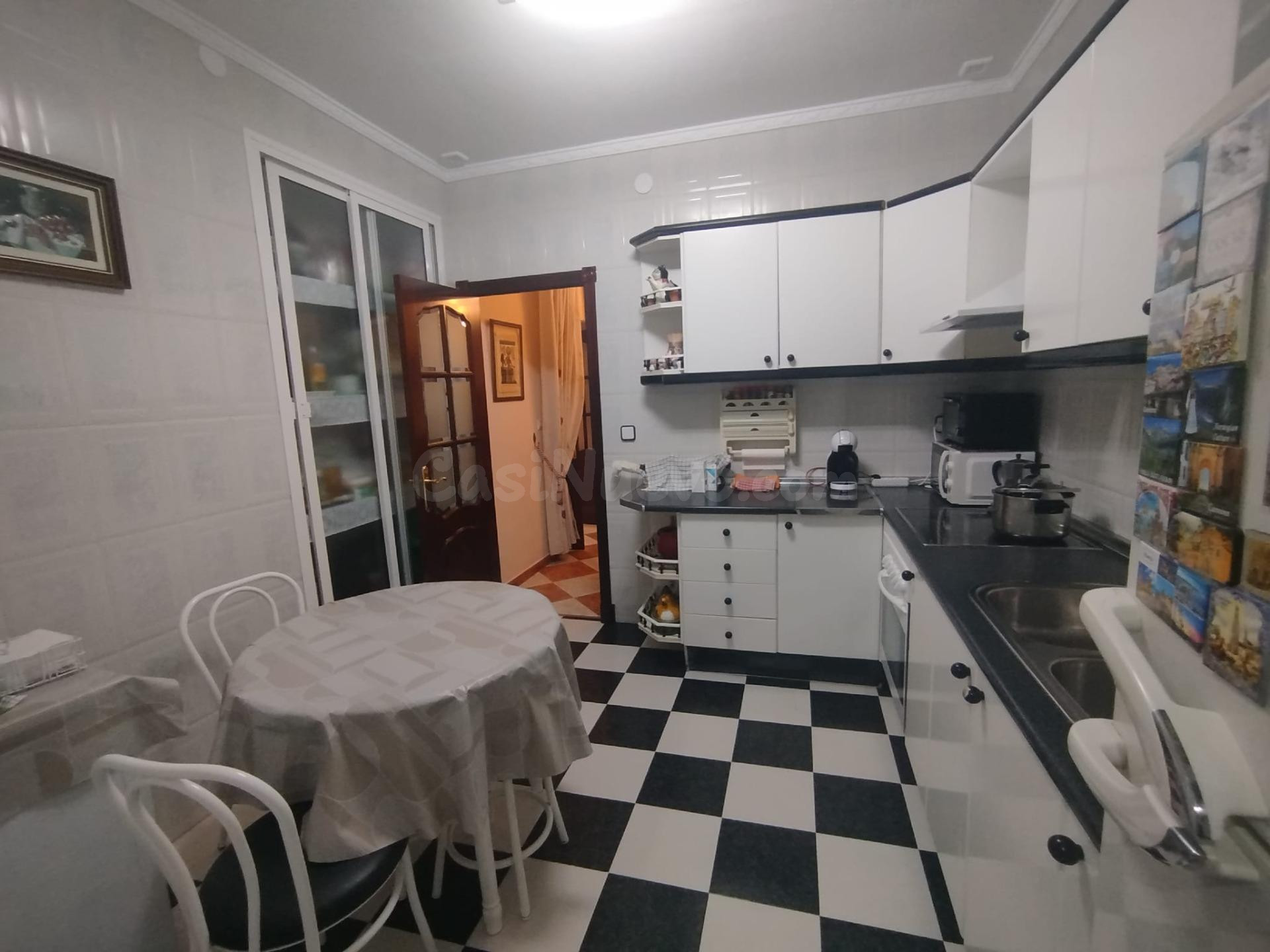 SE VENDE PISO EN CADIZ , ZONA CENTRO
