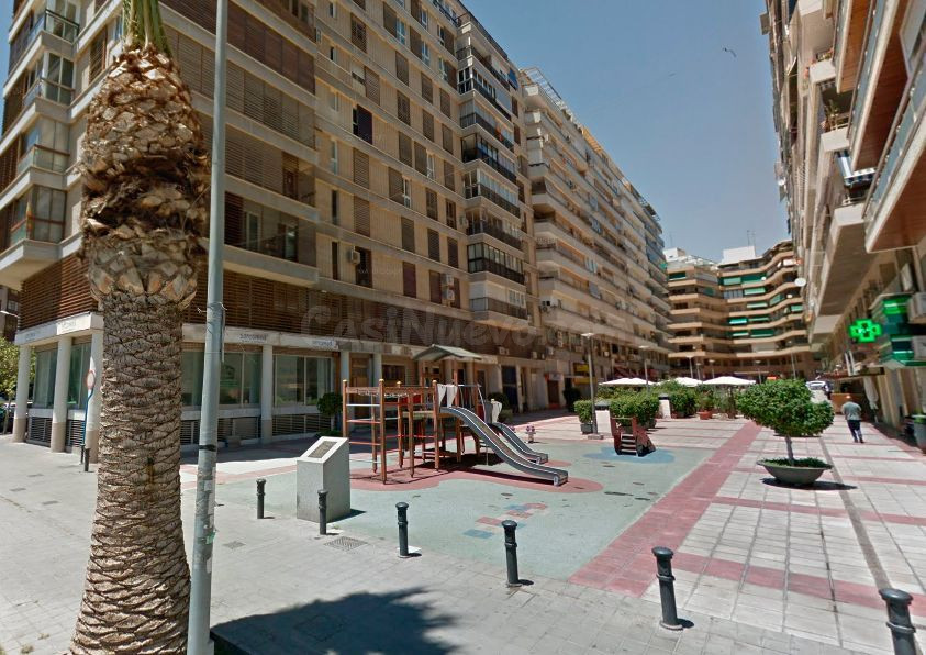 Local comercial 353m² en alquiler - Alicante
