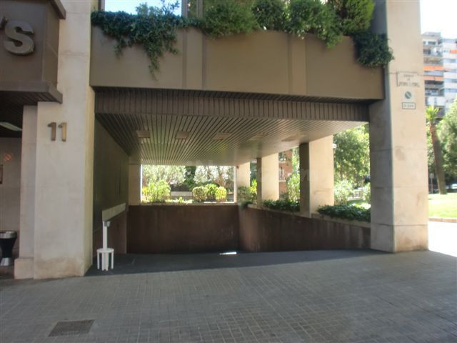 Parking 8m² en alquiler - Barcelona