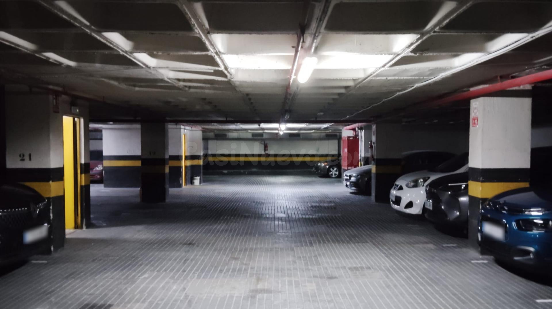Parking 11m² en alquiler - Barcelona