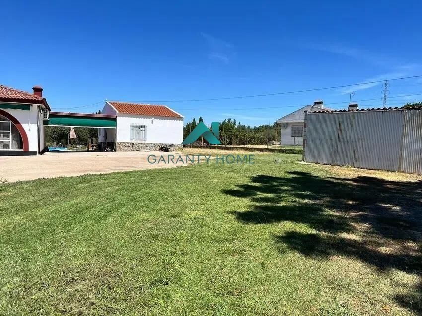 Chalet en venta en Ctra de Sevilla - Ronda sur, Badajoz - foto 3