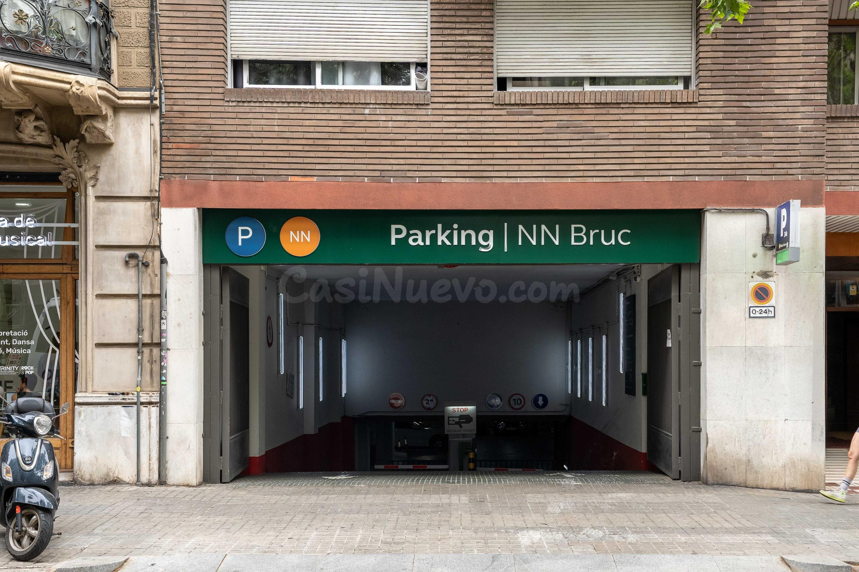 Parking de moto 2m² en alquiler - Eixample