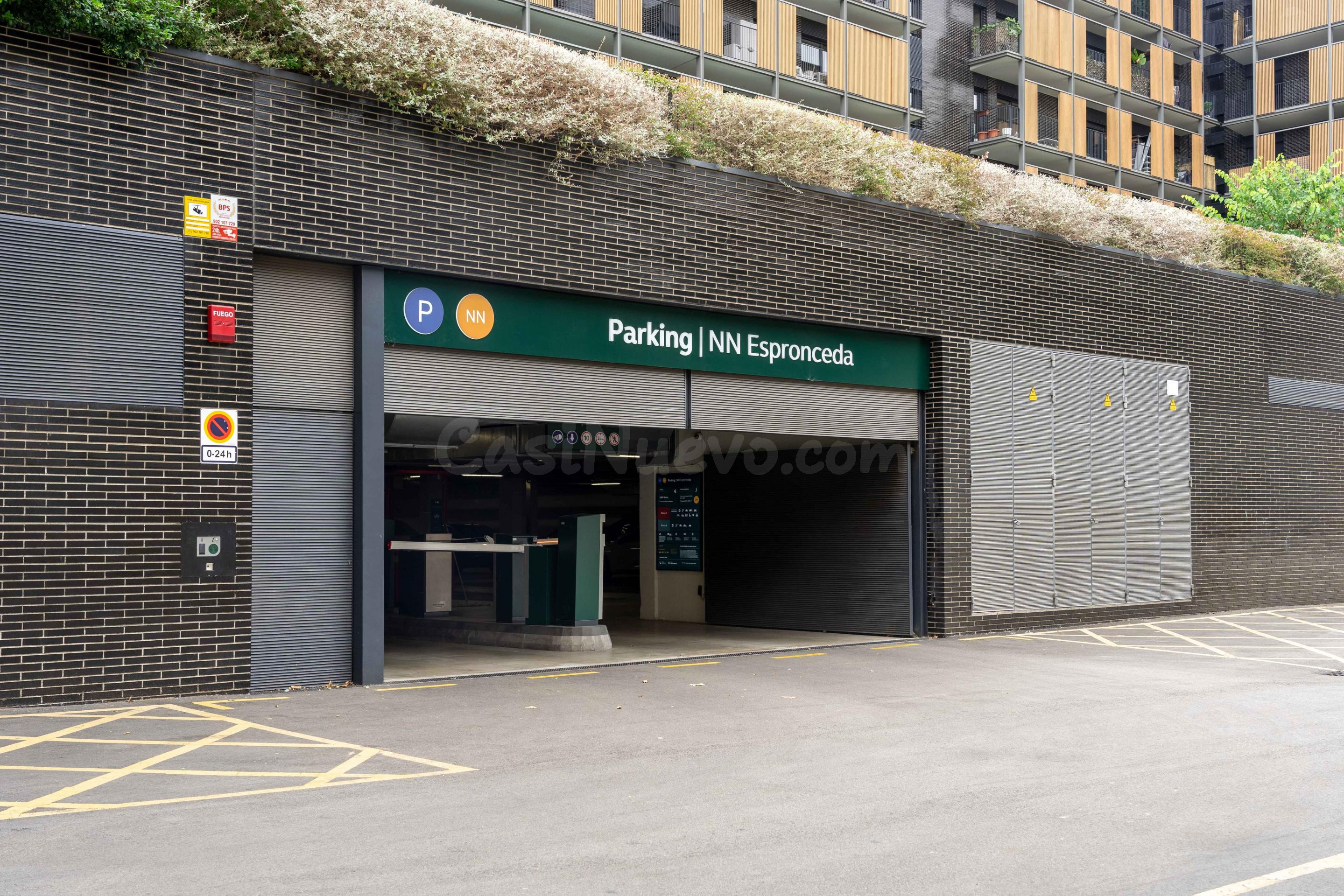 Parking 12m² en alquiler - Barcelona
