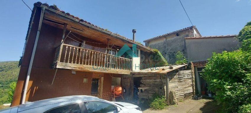 Se vende casa de pueblo en Ampuero