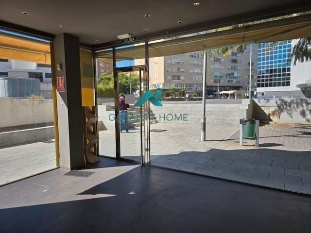 Local de alquiler en Santa Marina - La Paz, Badajoz