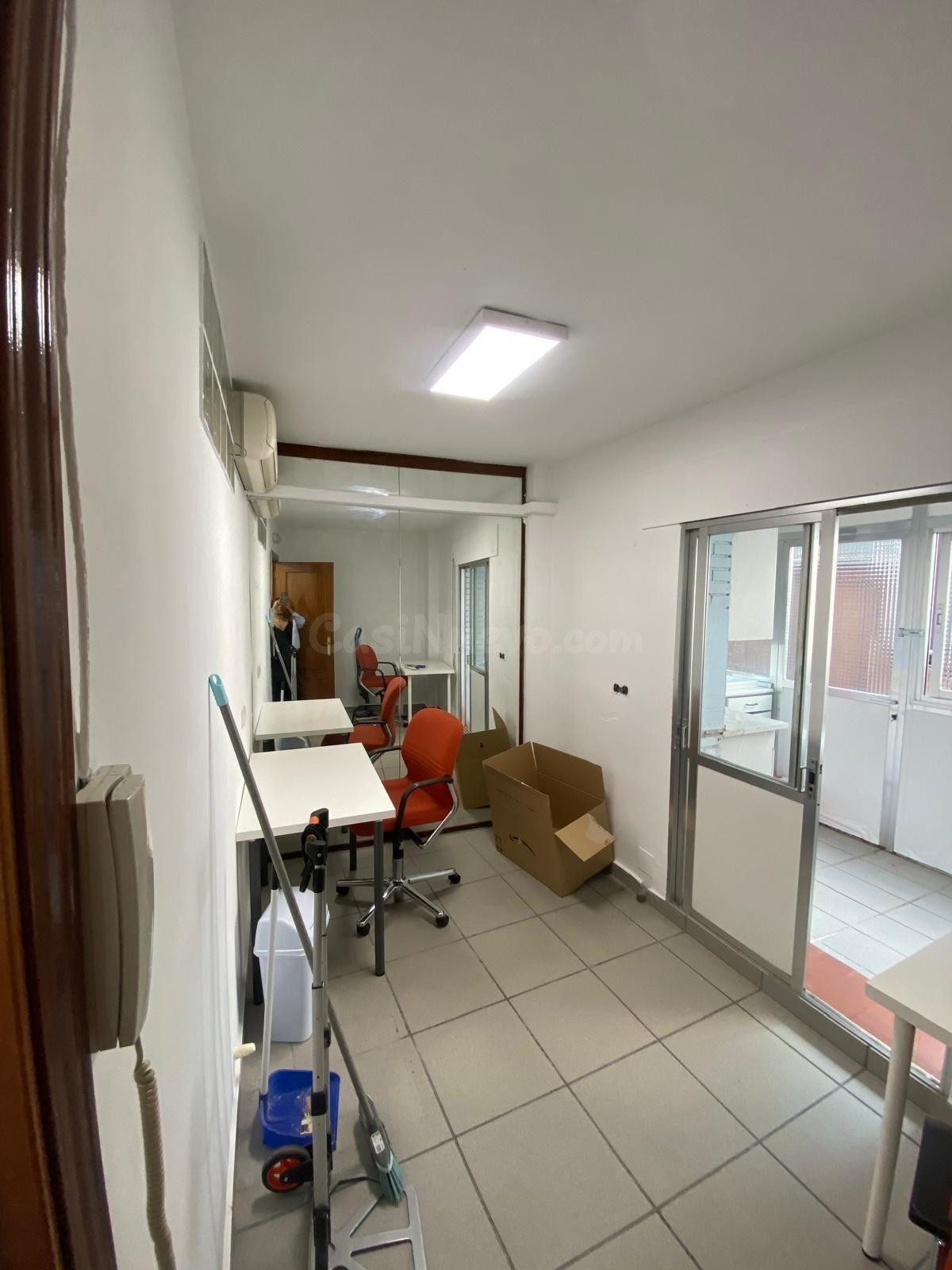 Despacho Profesional en Alquiler en Móstoles – ¡Listo para Entrar!