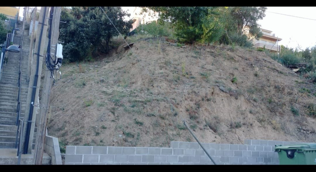 SE VENDE TERRENO EN ABRERA