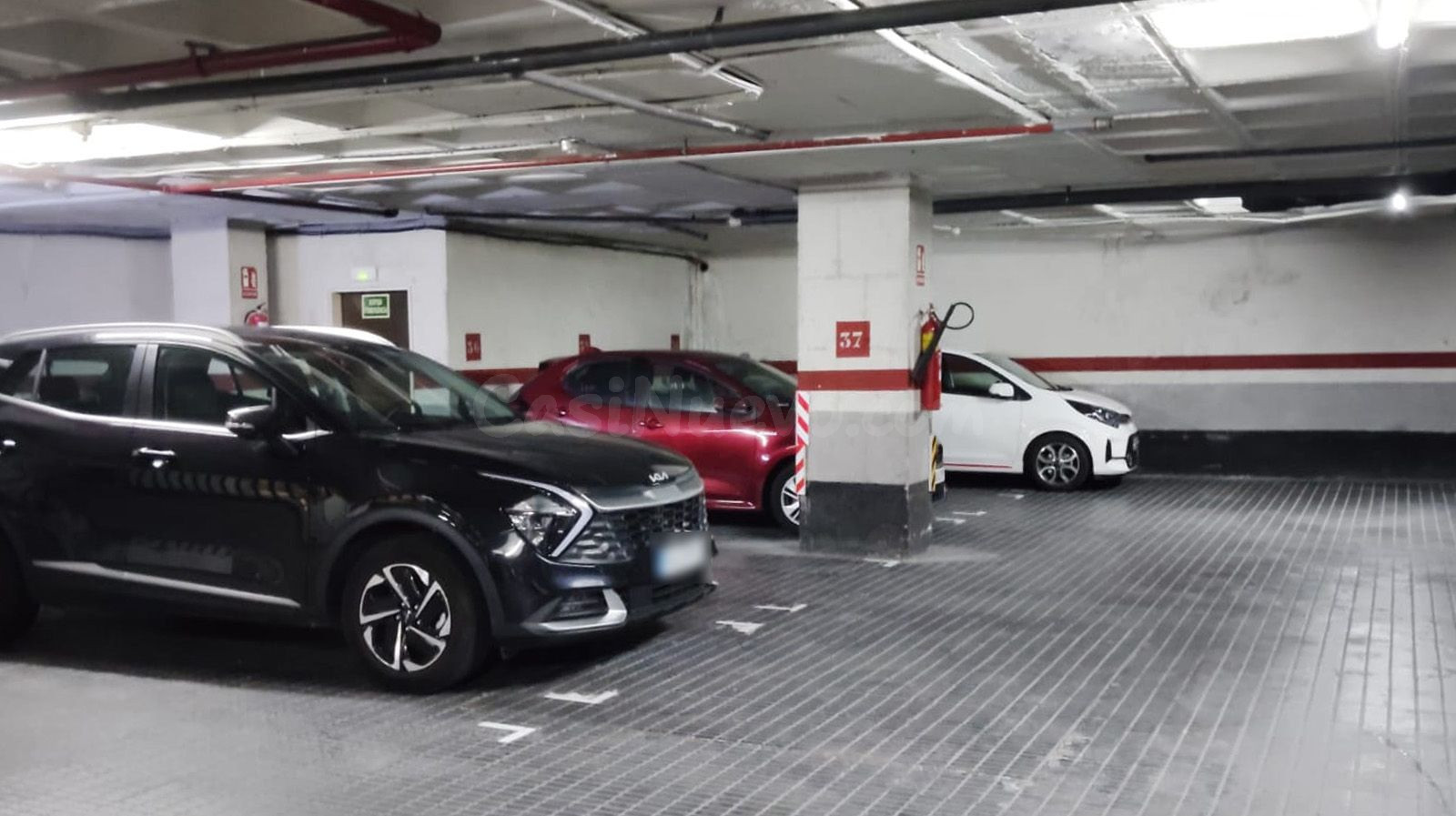 Parking 8m² en alquiler - Barcelona